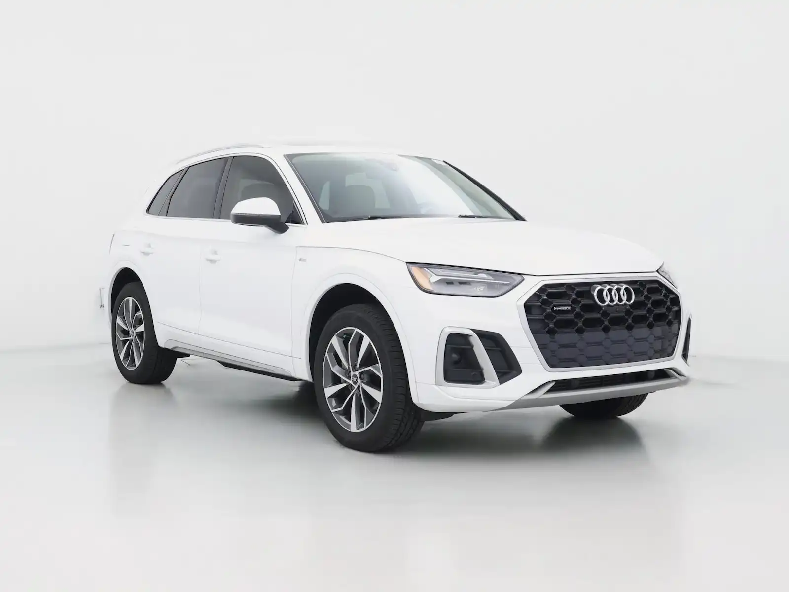 2024 Audi Q5 45 Premium Plus's photo