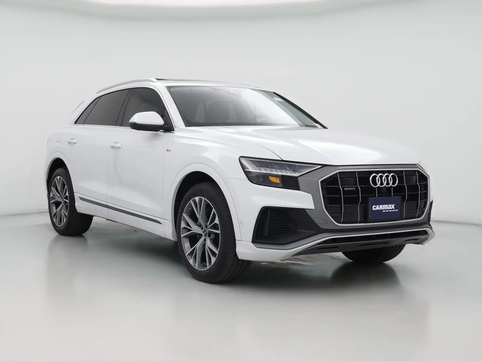 2023 Audi Q8 55 Premium Plus quattro Tiptonic's photo