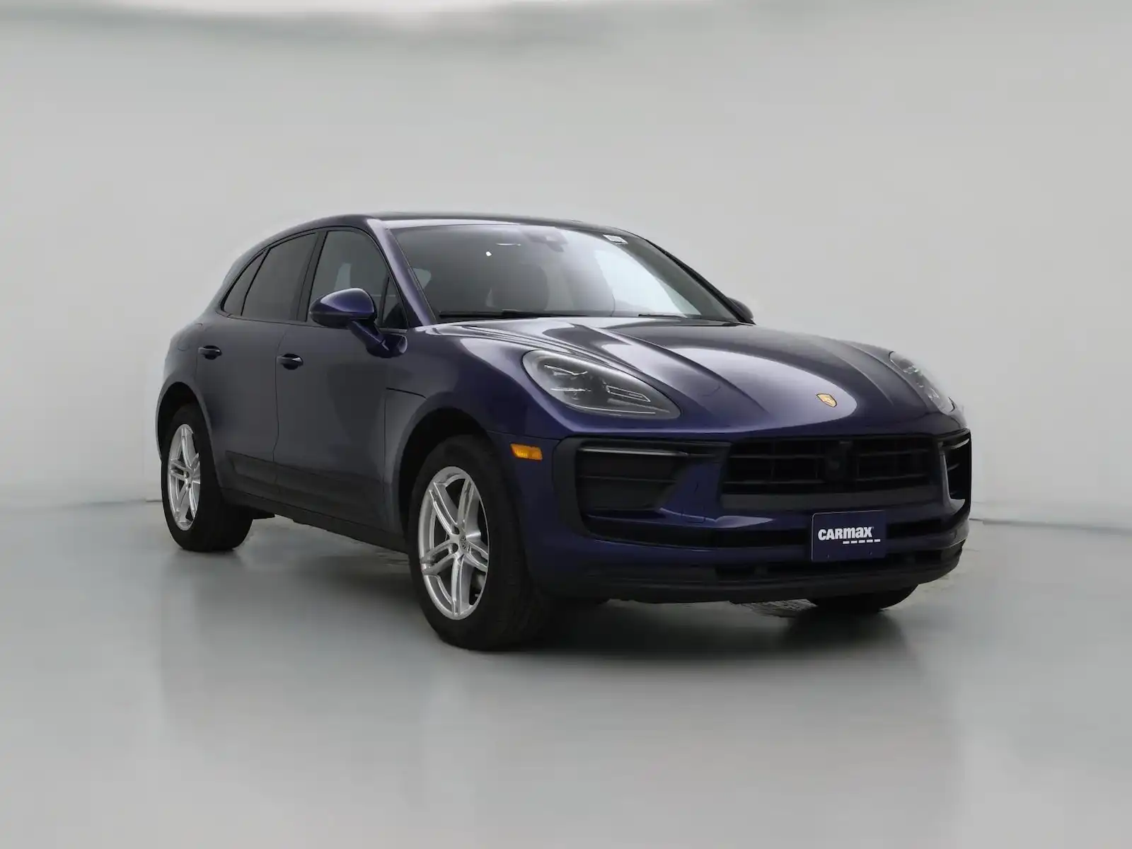 2023 Porsche Macan T's photo