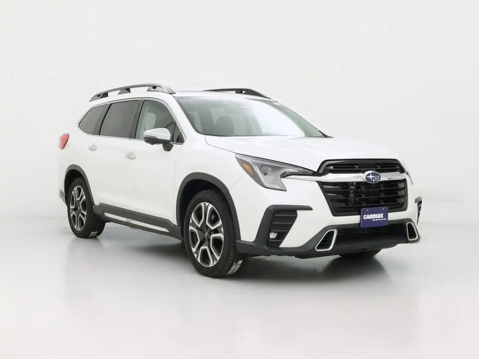 2023 Subaru Ascent Touring's photo