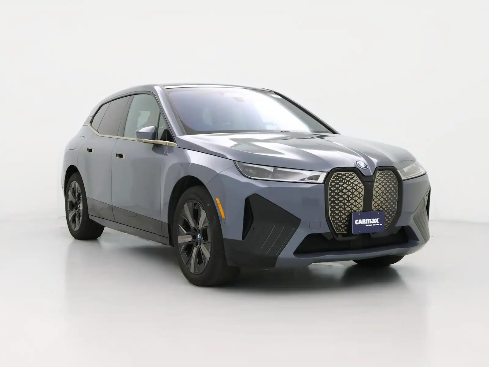 2024 BMW iX xDrive50's photo