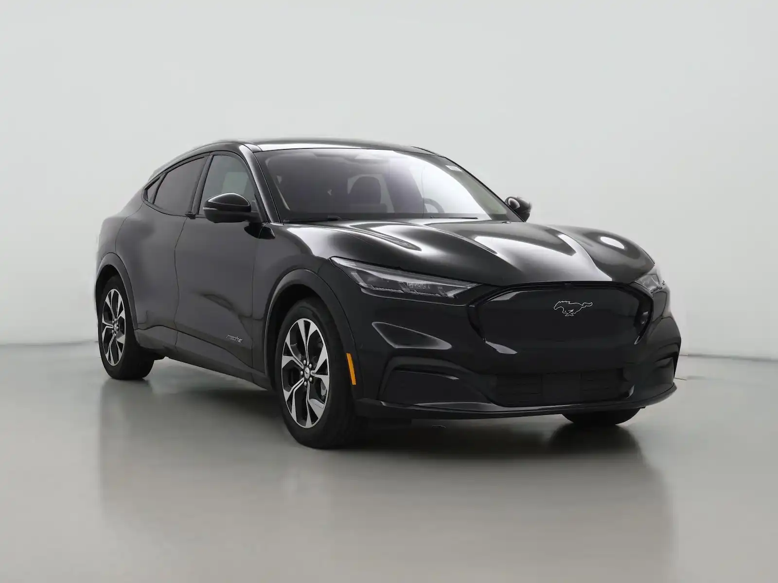 2023 Ford Mustang-Mach-e Premium's photo