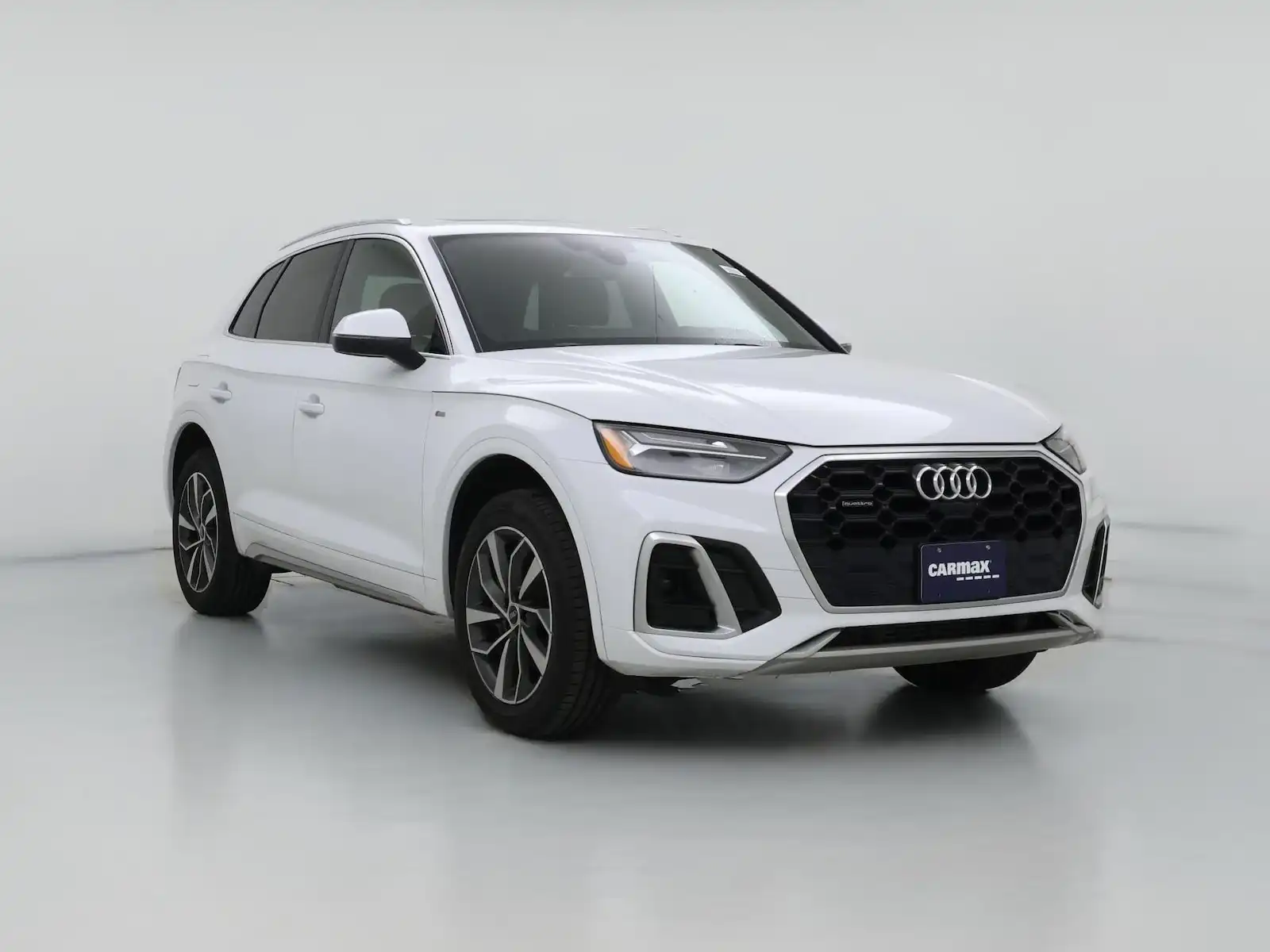 2023 Audi Q5 45 Premium Plus's photo