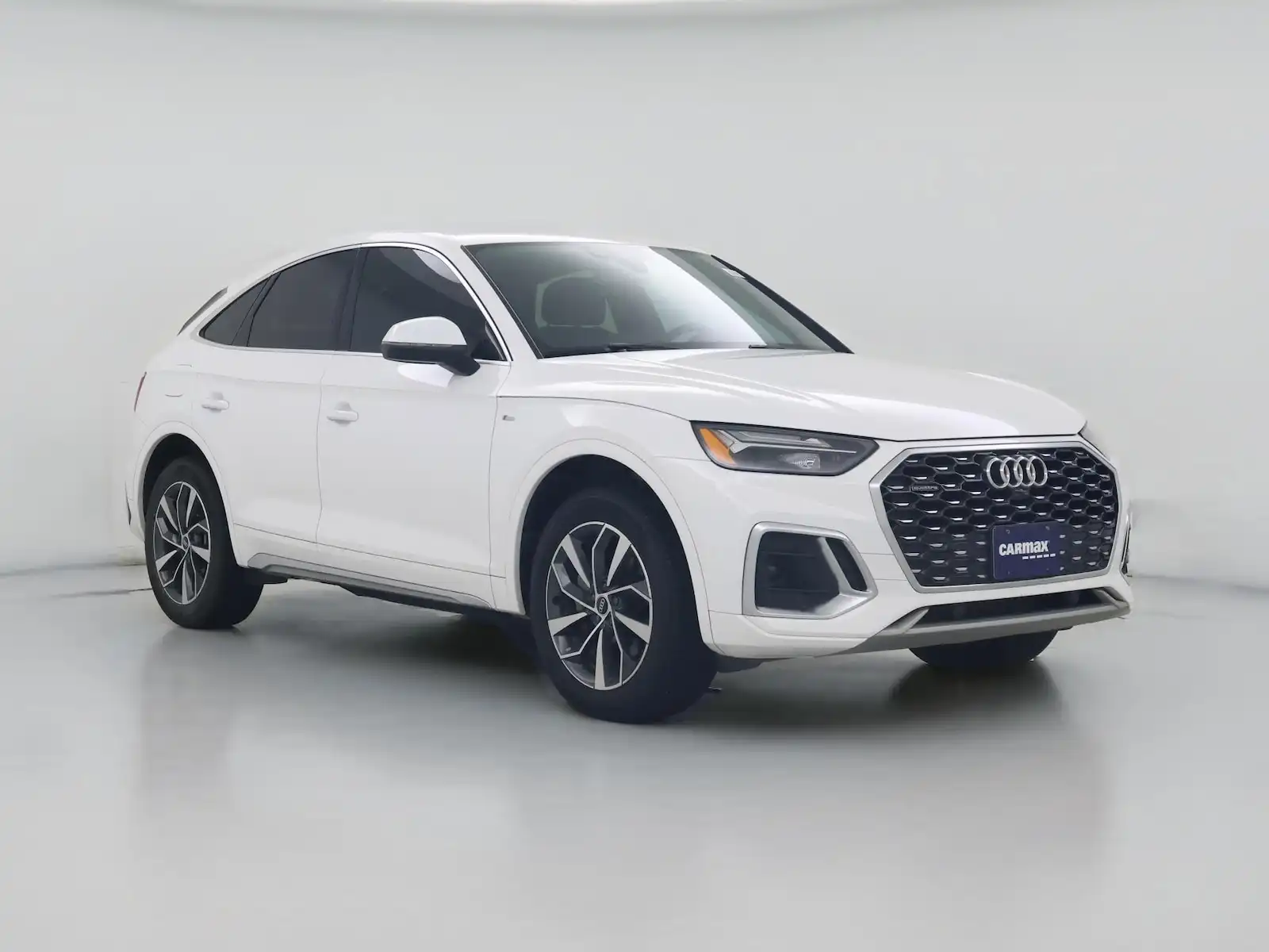 2023 Audi Q5 Sportback 45 Premium Plus's photo