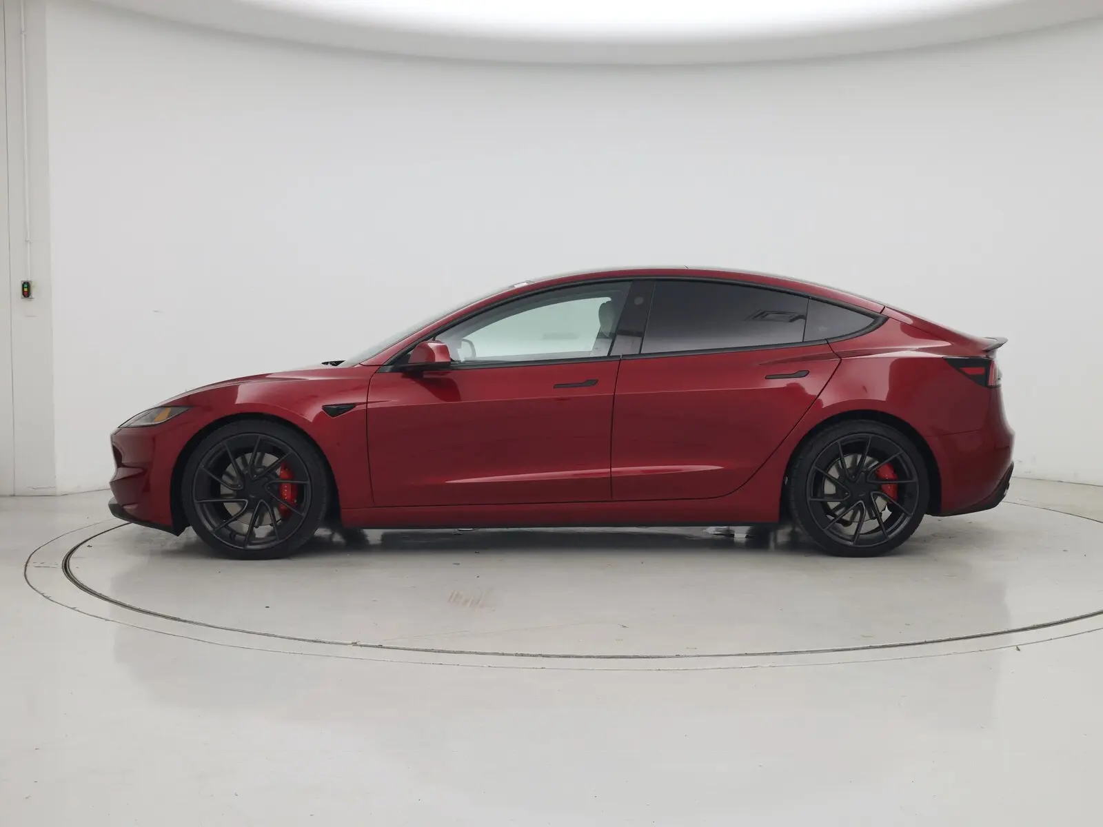 2026 Tesla Model 3 Performance photo 4