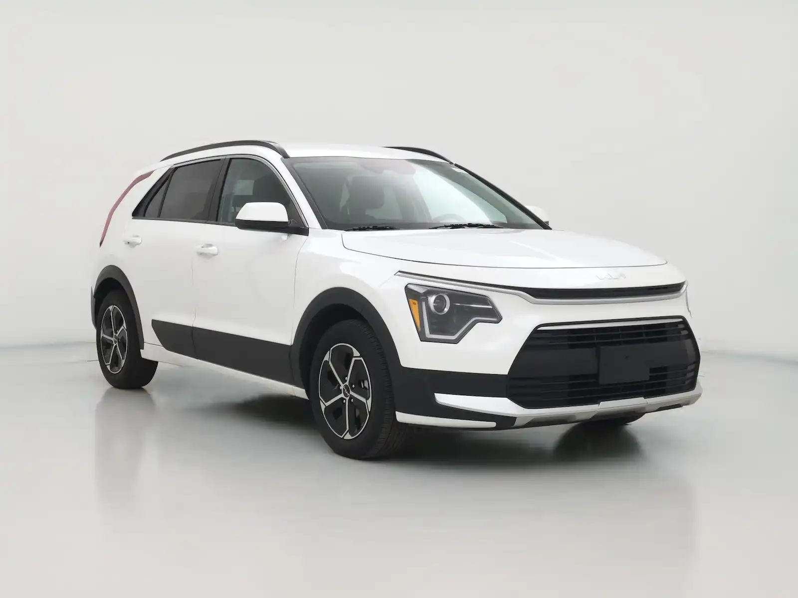 2025 Kia Niro LX's photo