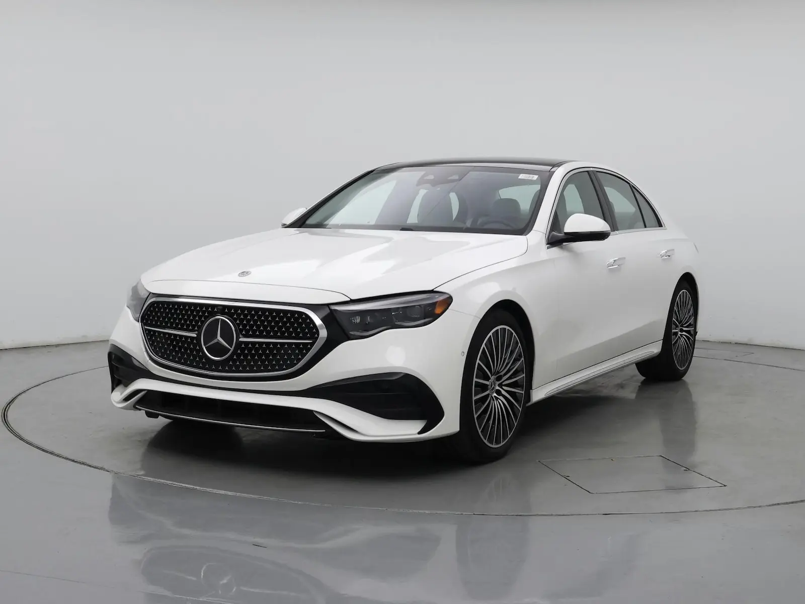 2026 Mercedes-Benz E-Class E350 4MATIC photo 5
