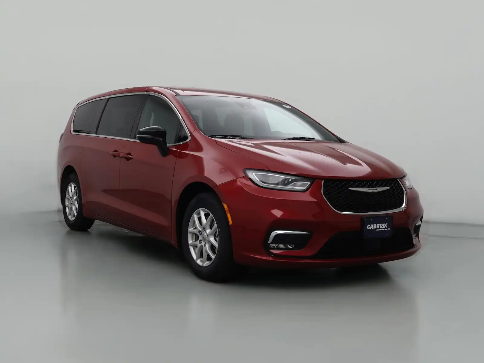 2025 Chrysler Pacifica Select's photo