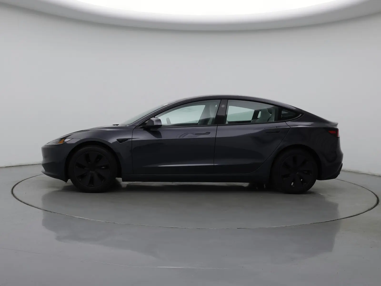2025 Tesla Model 3 Long Range photo 4