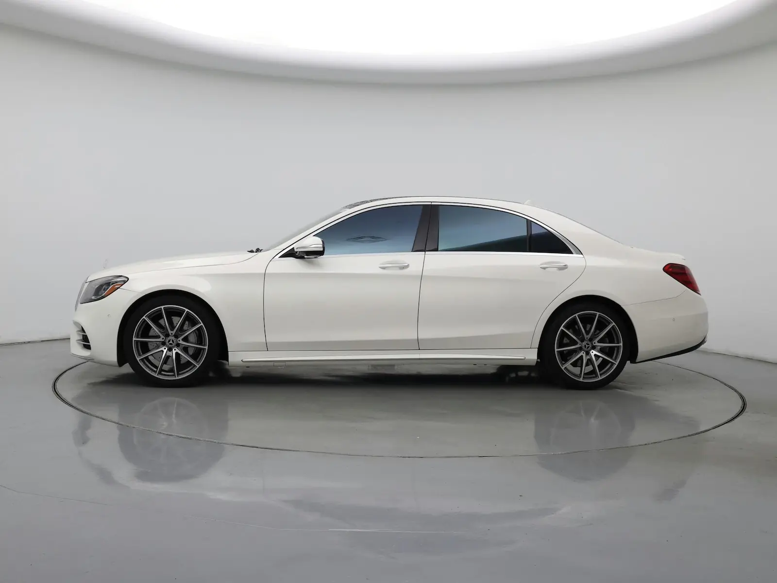 2019 Mercedes-Benz S-Class S560 photo 4