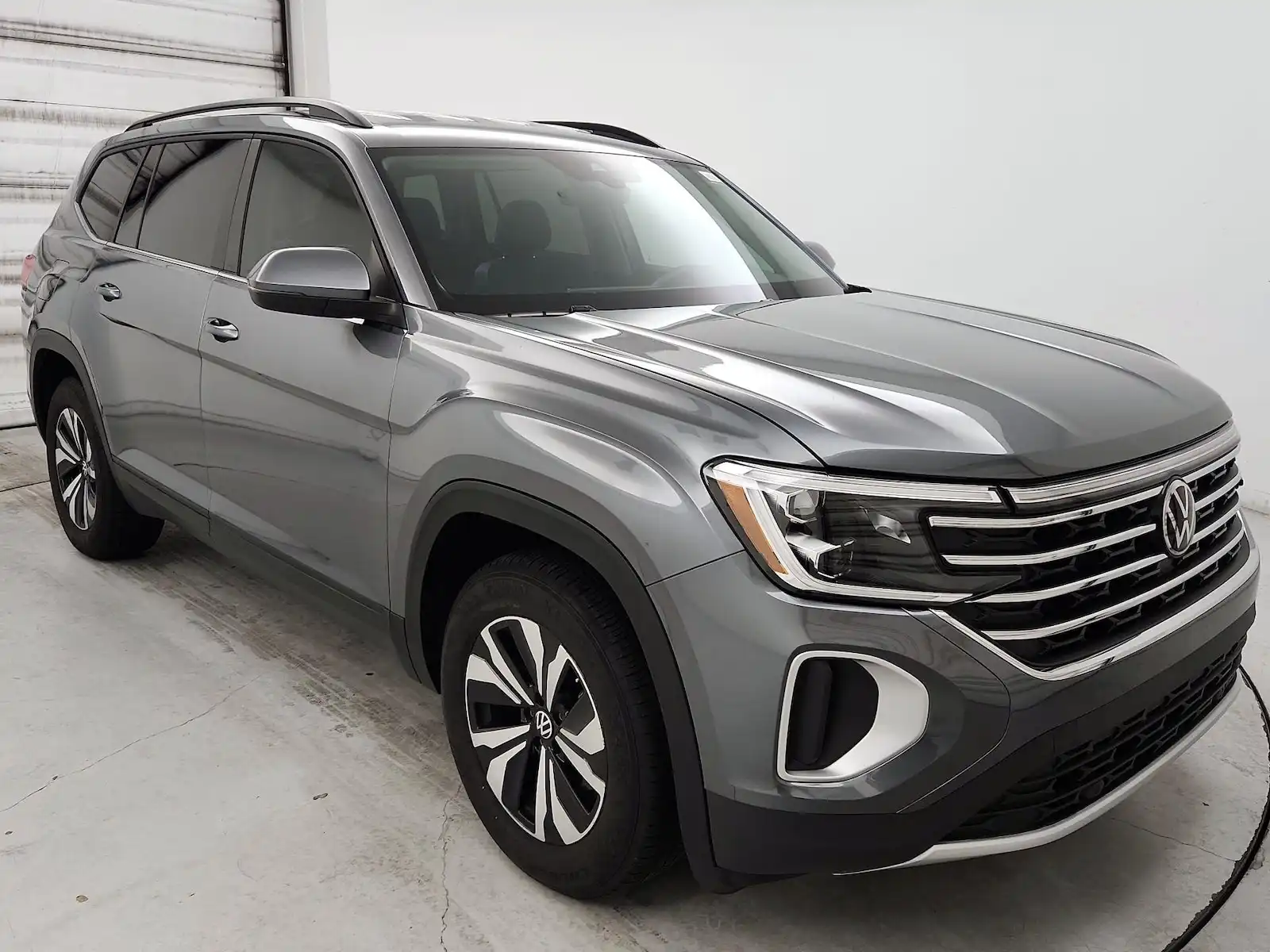 2024 Volkswagen Atlas 2.0T SE 4Motion's photo