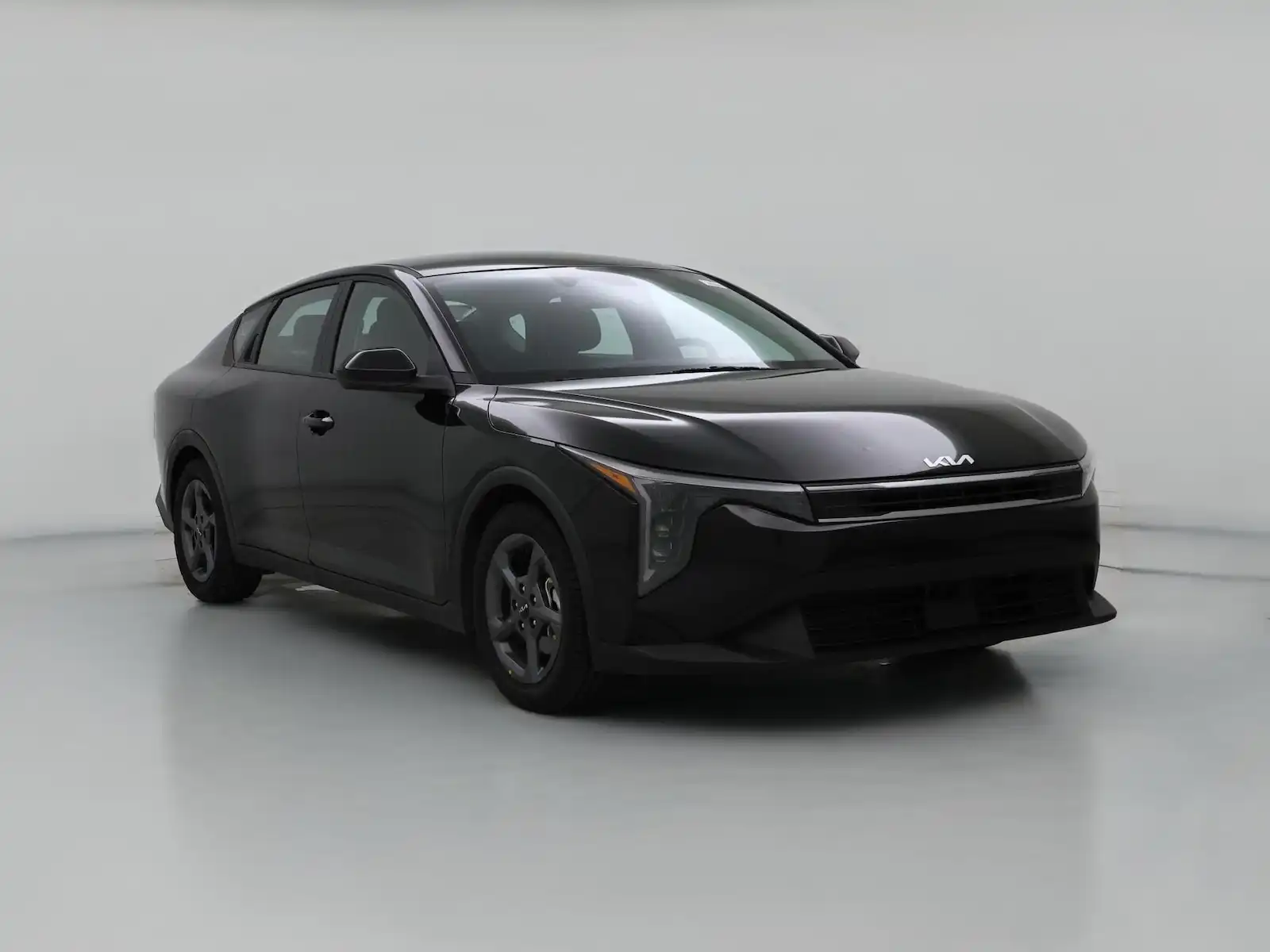 2025 Kia K4 LXS Auto's photo