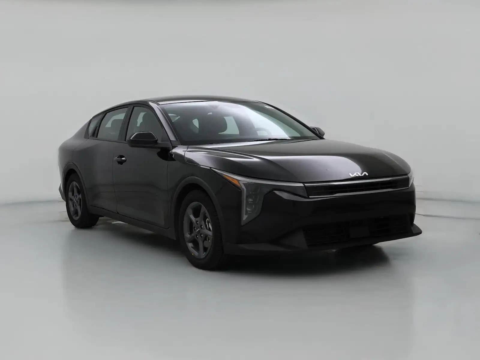 2025 Kia K4 LXS Auto's photo