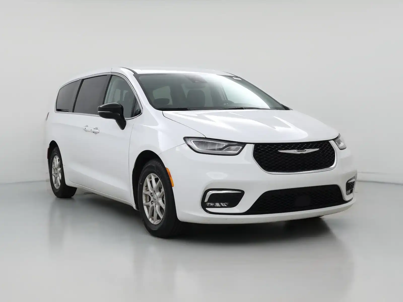 2024 Chrysler Pacifica Touring L's photo