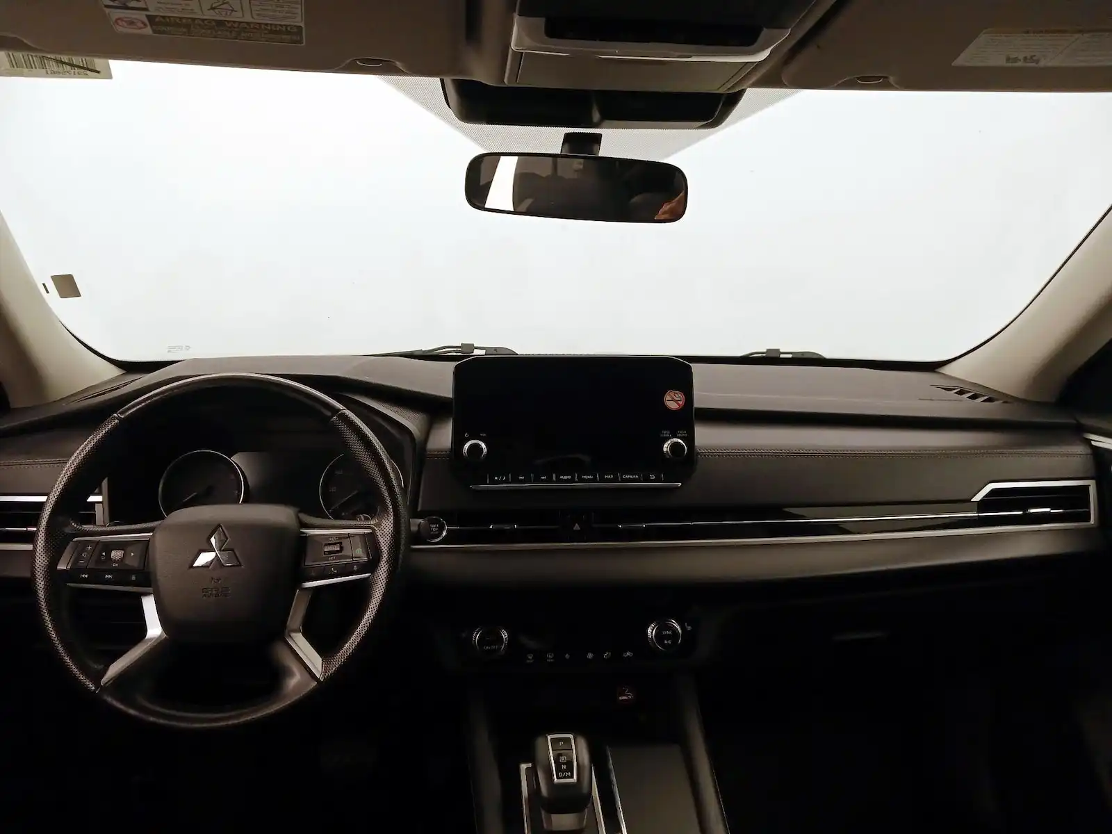 2024 Mitsubishi Outlander SE FWD's photo