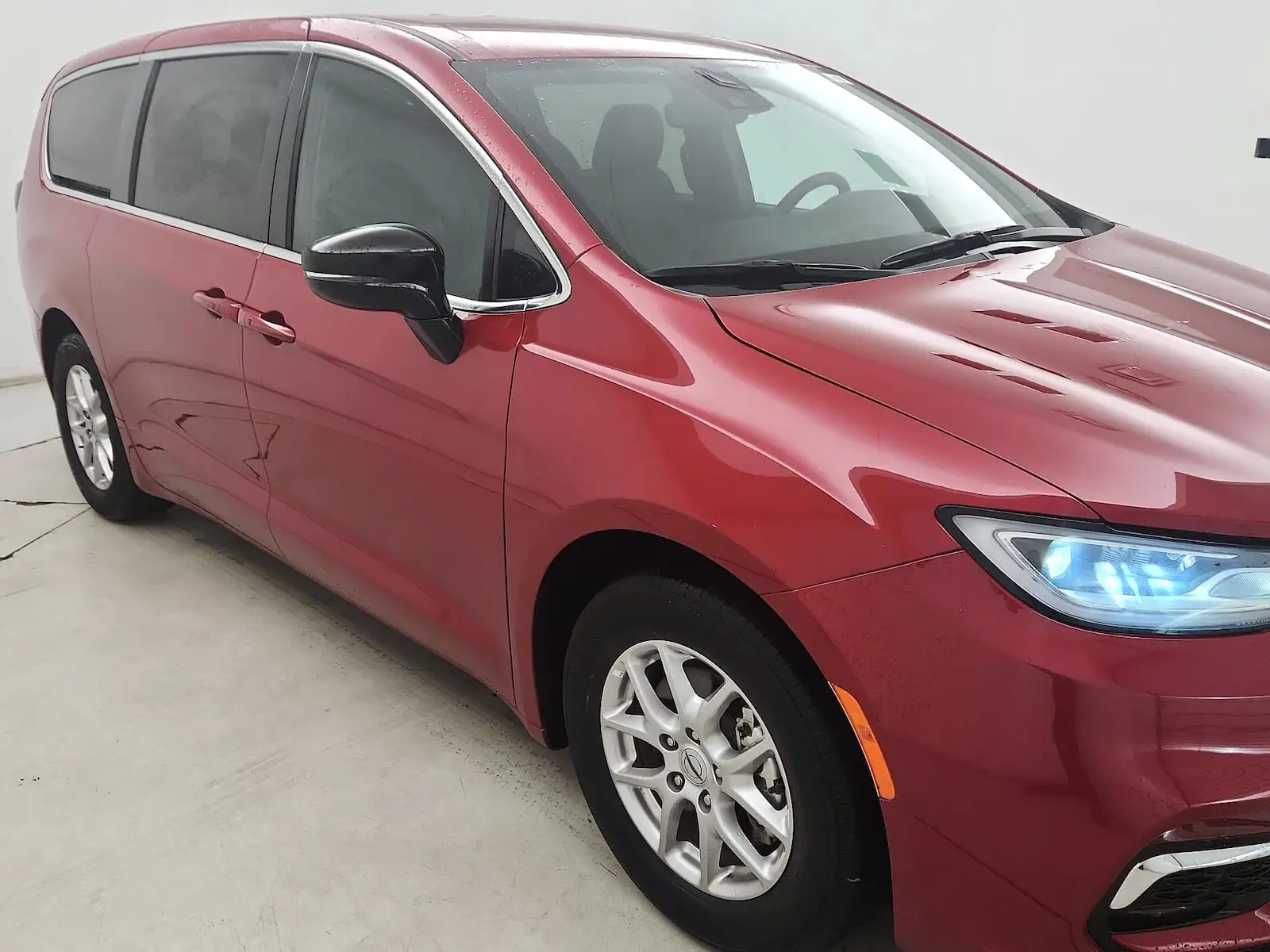 2025 Chrysler Pacifica Select photo 1