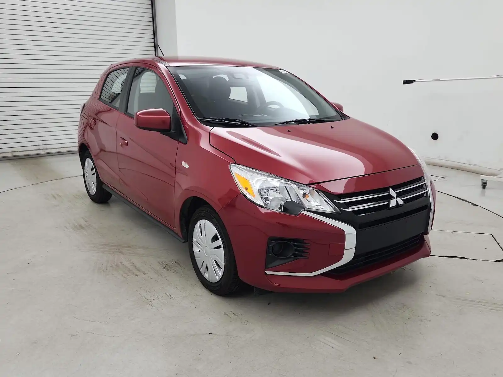 2024 Mitsubishi Mirage ES CVT's photo