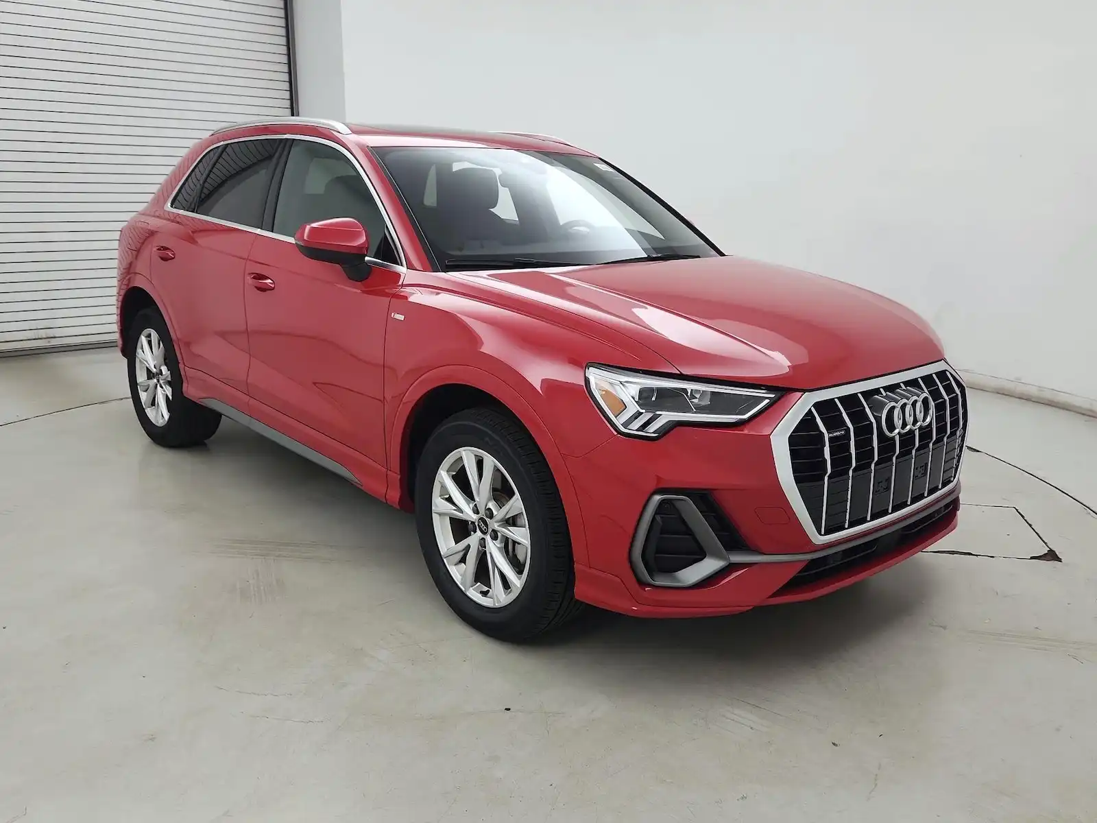2025 Audi Q3 45 TFSI S Line Premium quattro's photo