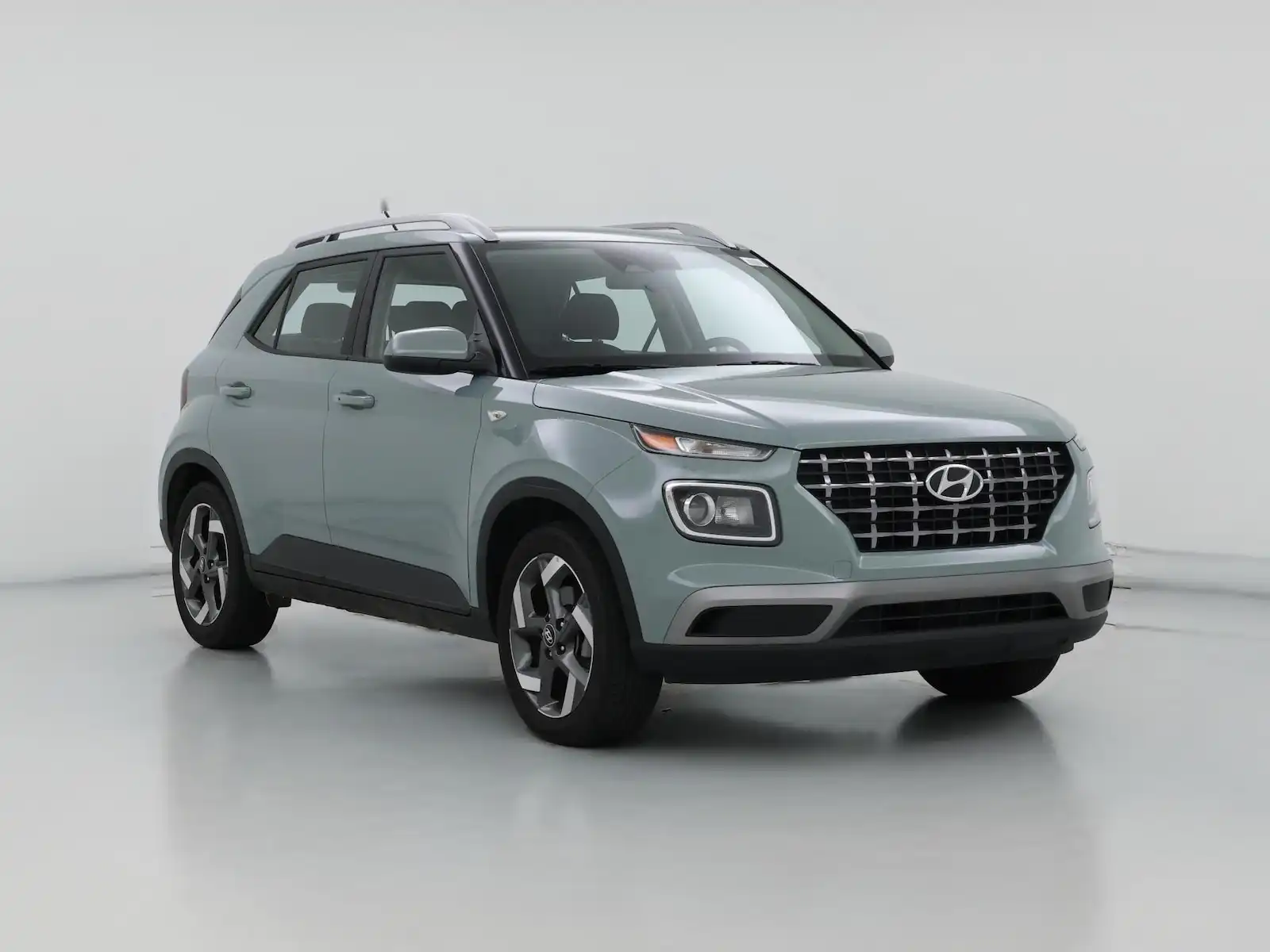 2025 Hyundai Venue SEL IVT's photo