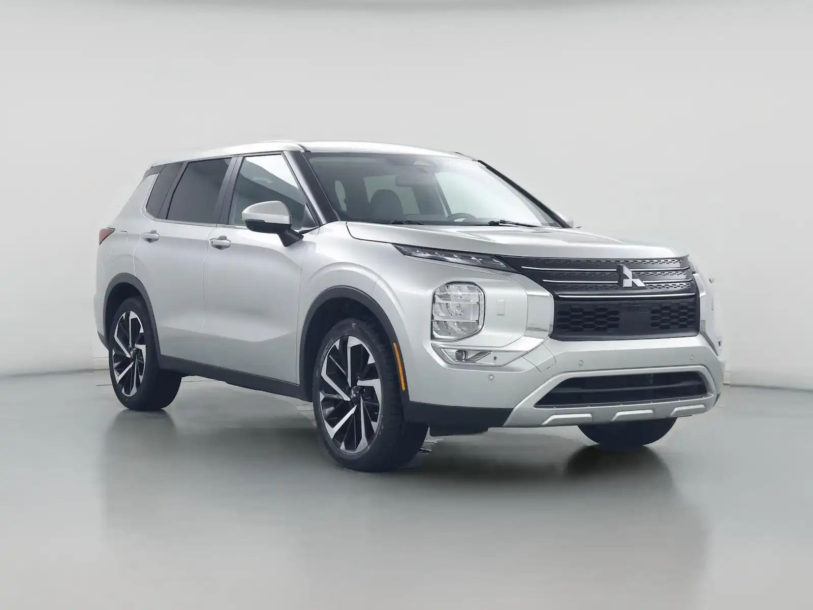 2024 Mitsubishi Outlander SE S-AWC's photo
