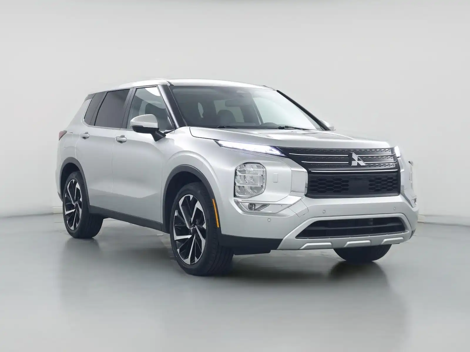 2024 Mitsubishi Outlander SE S-AWC's photo
