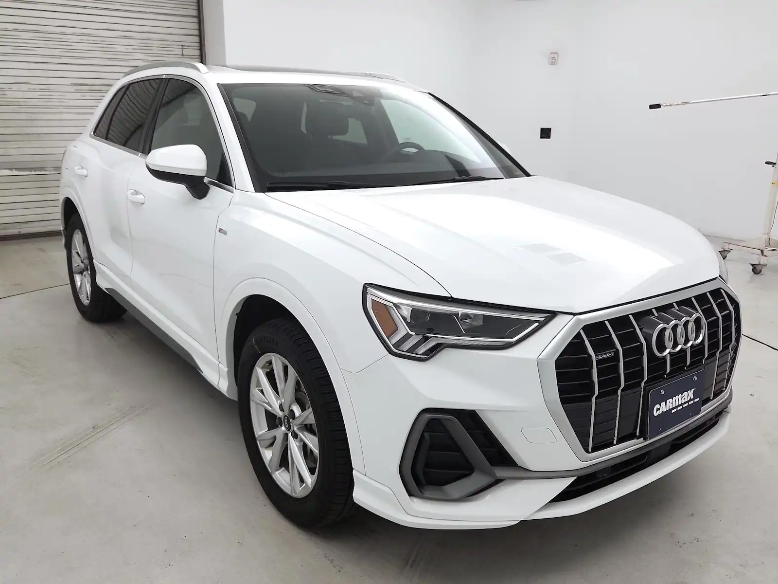 2025 Audi Q3 45 TFSI S Line Premium quattro's photo