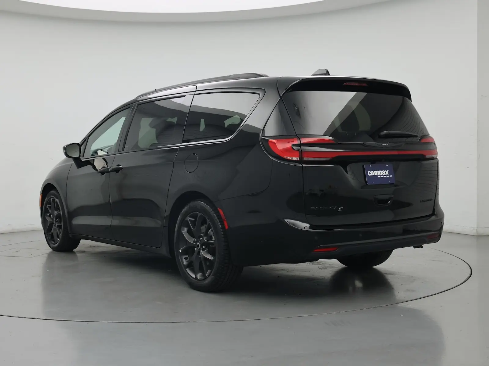 2026 Chrysler Pacifica Limited photo 3