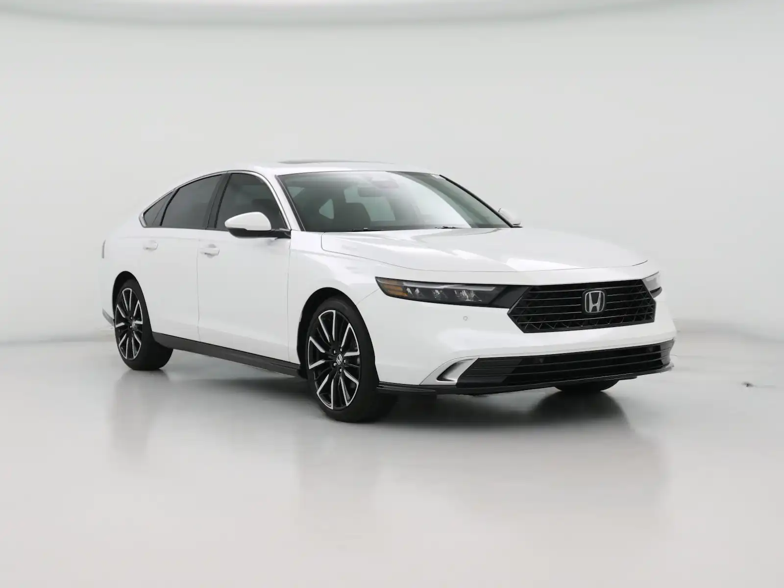 2025 Honda Accord Hybrid Touring's photo