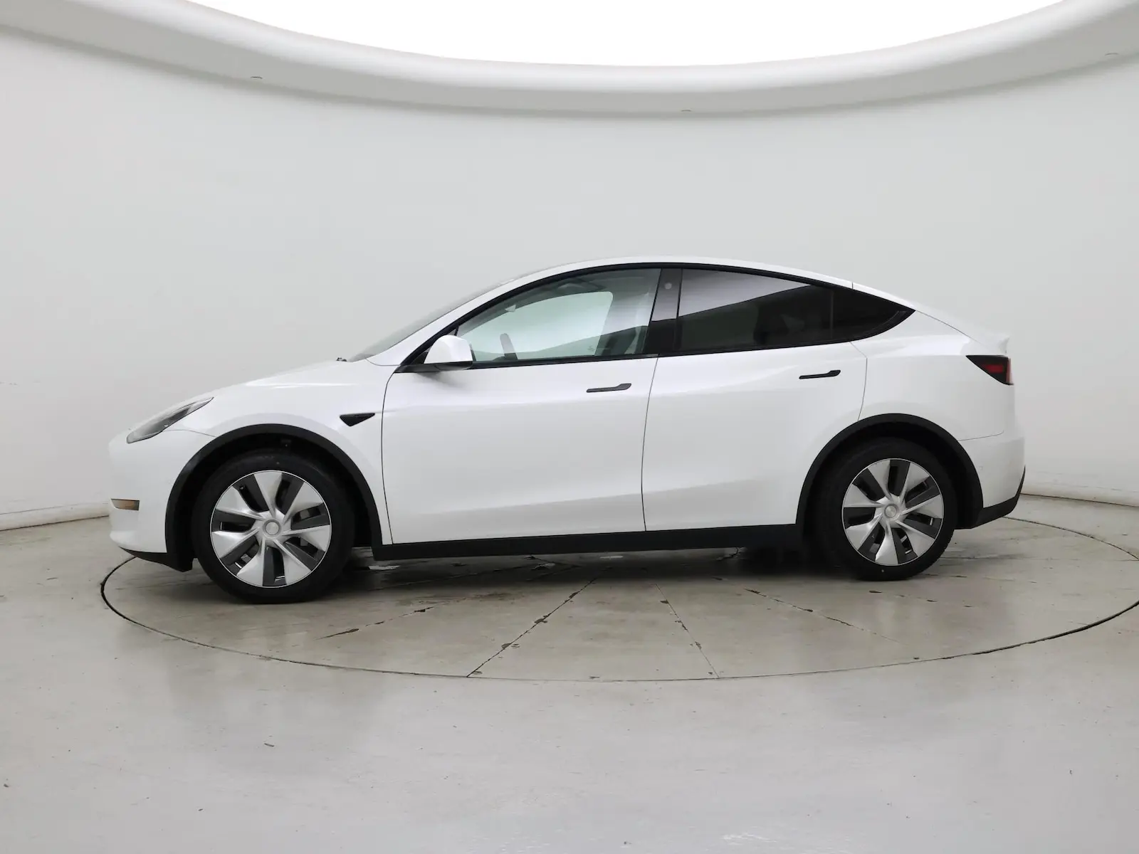 2022 Tesla Model Y Long Range Dual Motor AWD photo 4