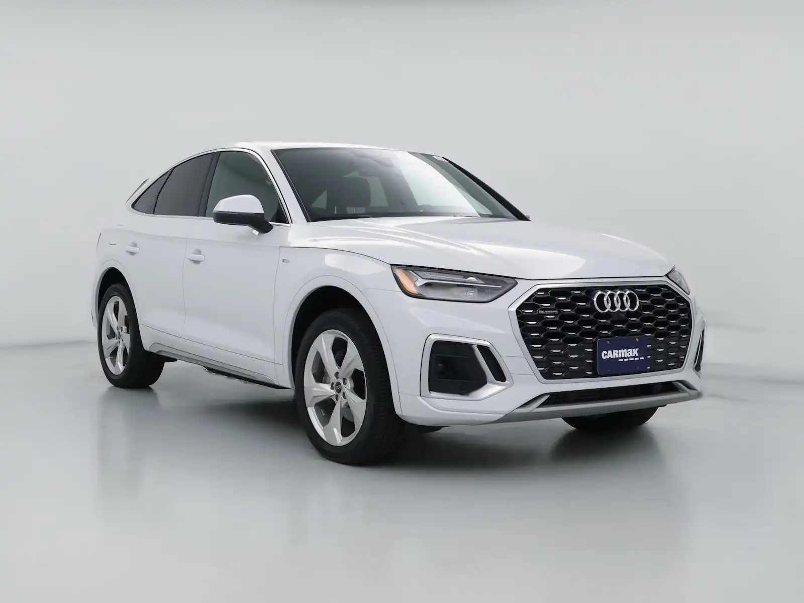 2023 Audi Q5 Sportback 45 Premium Plus's photo