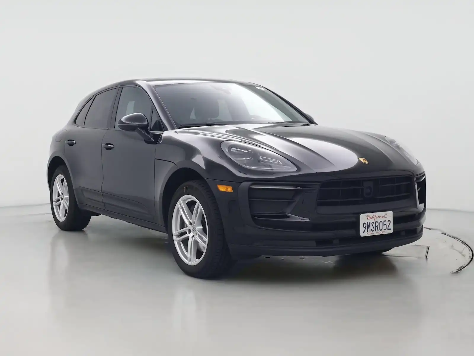 2024 Porsche Macan's photo