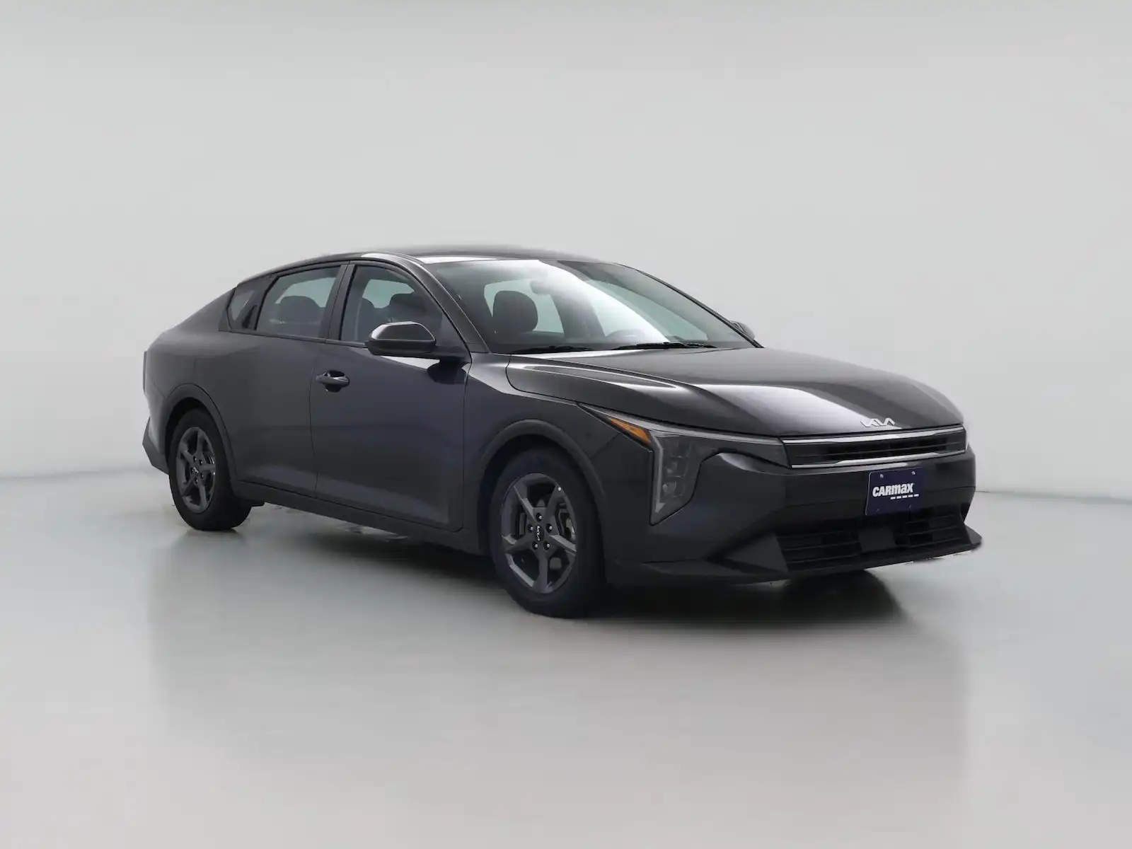 2025 Kia K4 LXS Auto's photo