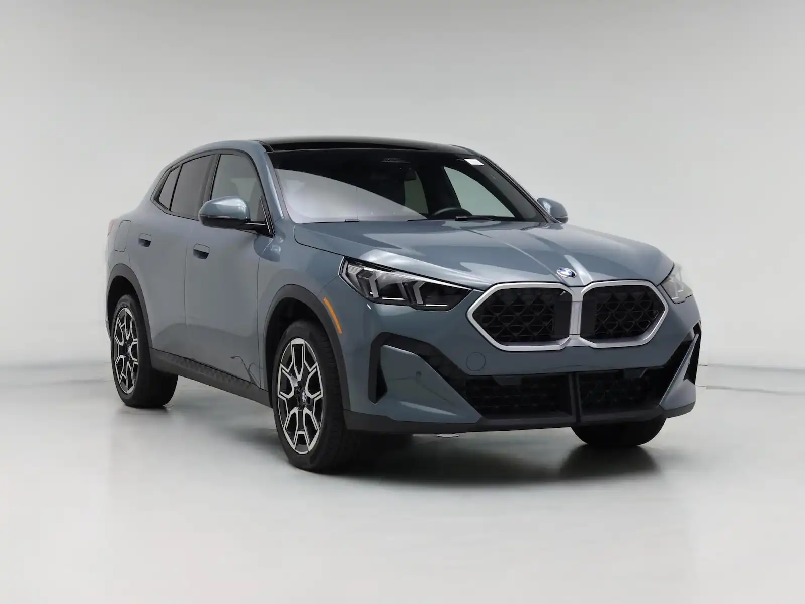 2024 BMW X2 xDrive28i's photo