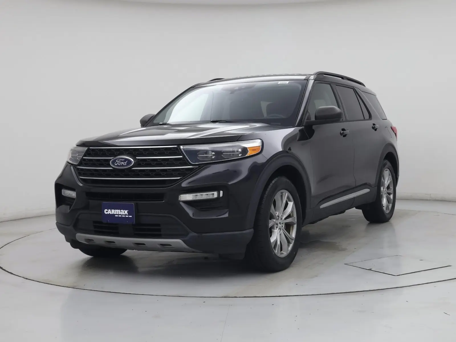 2022 Ford Explorer XLT RWD photo 5