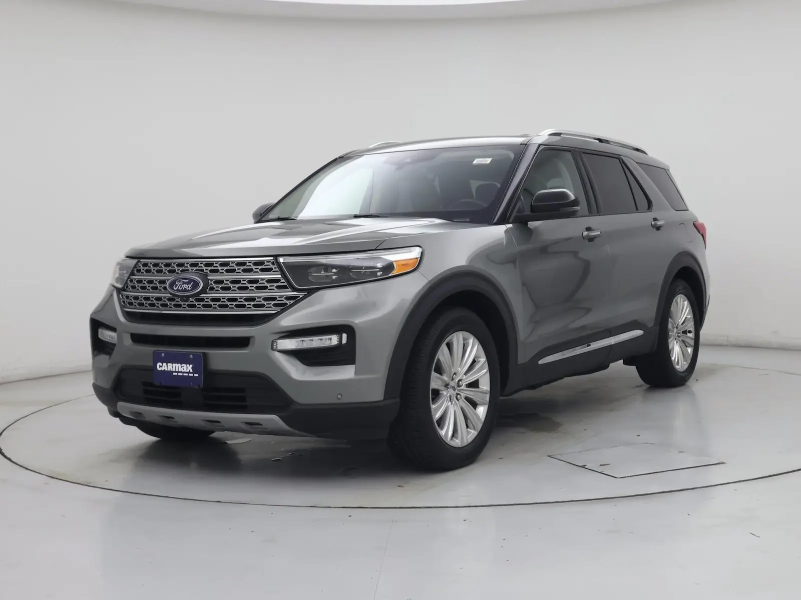 2020 Ford Explorer Limited RWD photo 5
