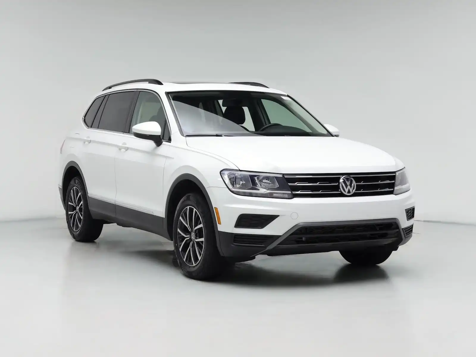 2020 Volkswagen Tiguan 2.0T SE's photo