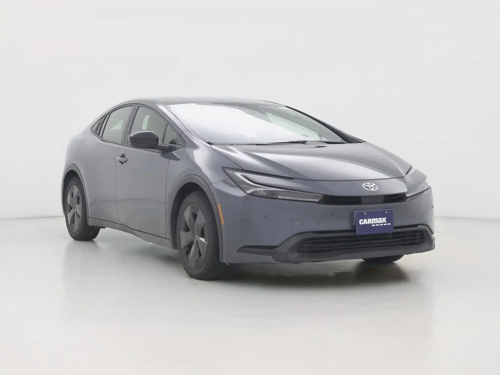 2025 Toyota Prius LE FWD's photo