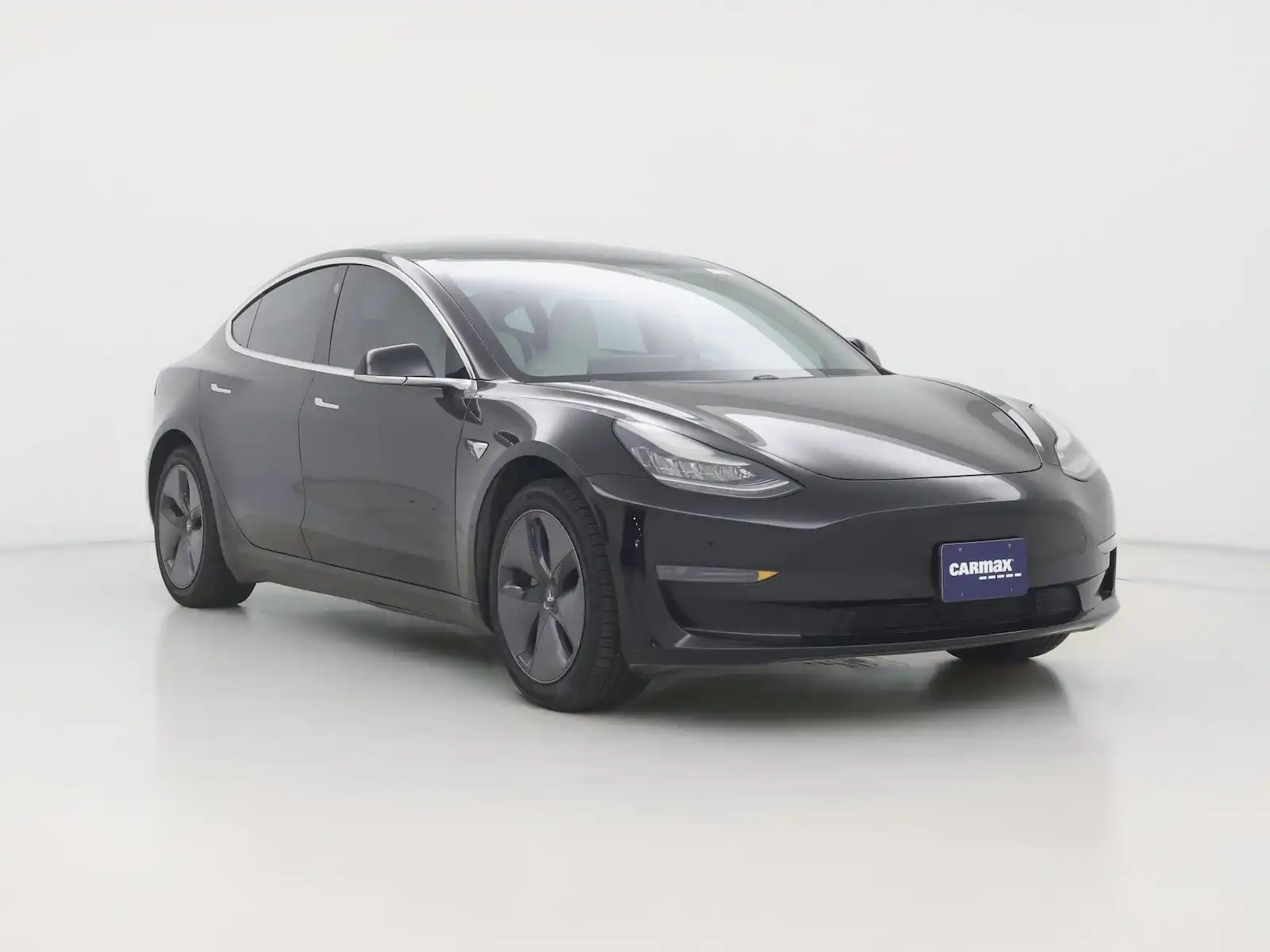 2020 Tesla Model 3 Standard Range Plus's photo