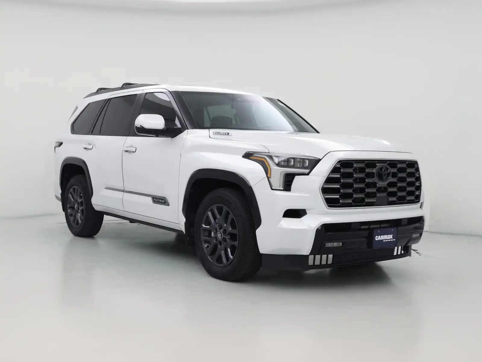 2025 Toyota Sequoia Platinum 4WD i-FORCE MAX Hybrid's photo