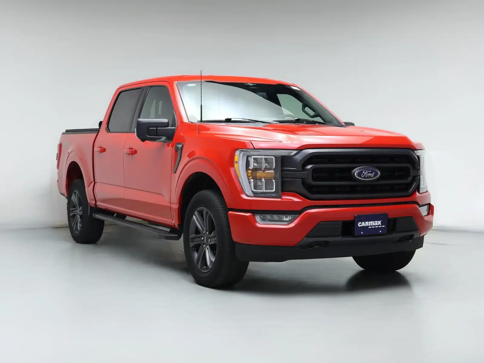 2023 Ford F-150 XLT 4WD SuperCrew 5-1/2' Box's photo