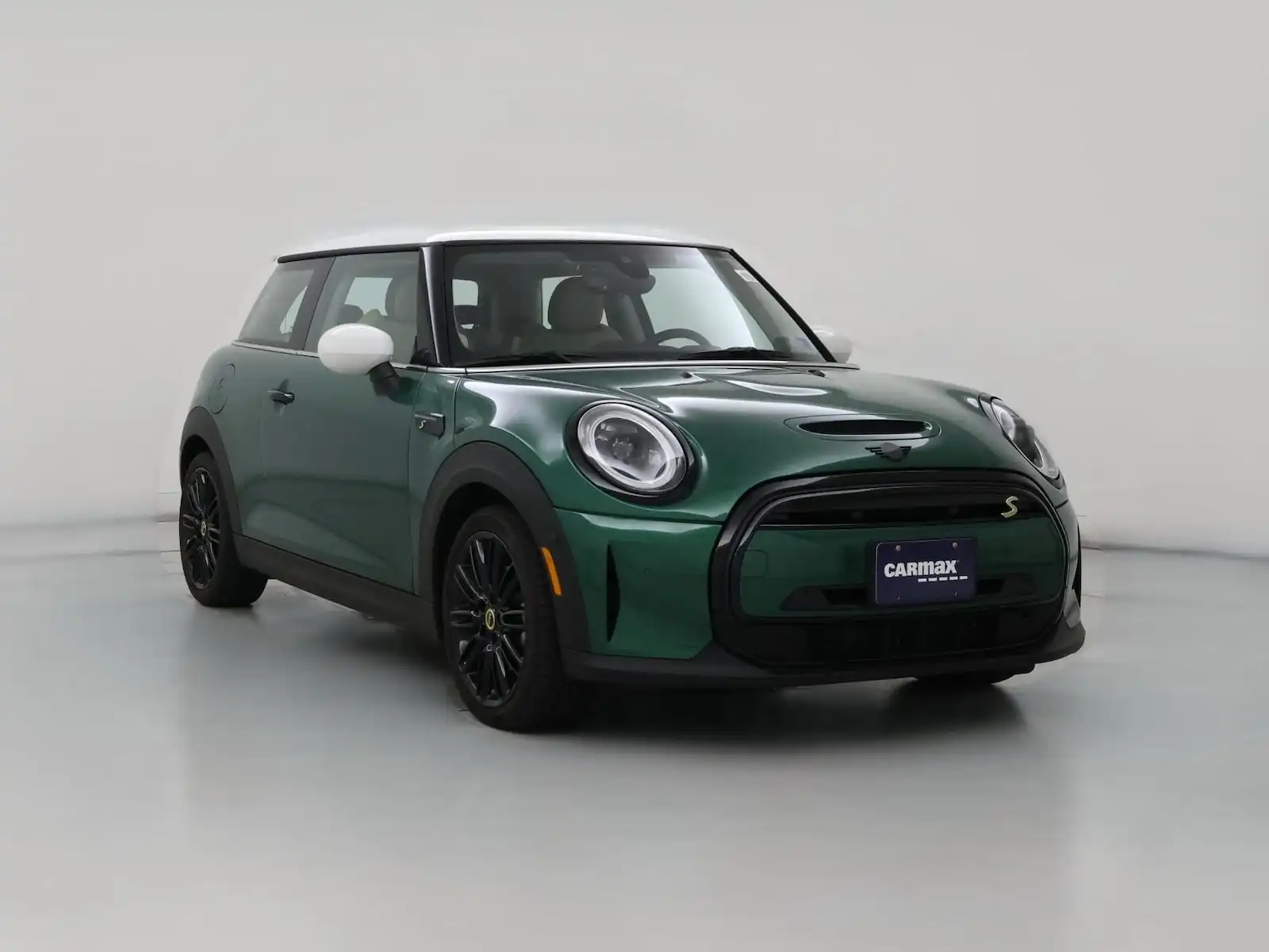 2024 MINI Hardtop Cooper SE's photo
