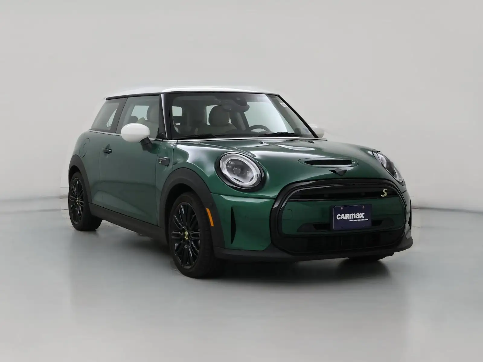 2024 MINI Hardtop Cooper SE's photo