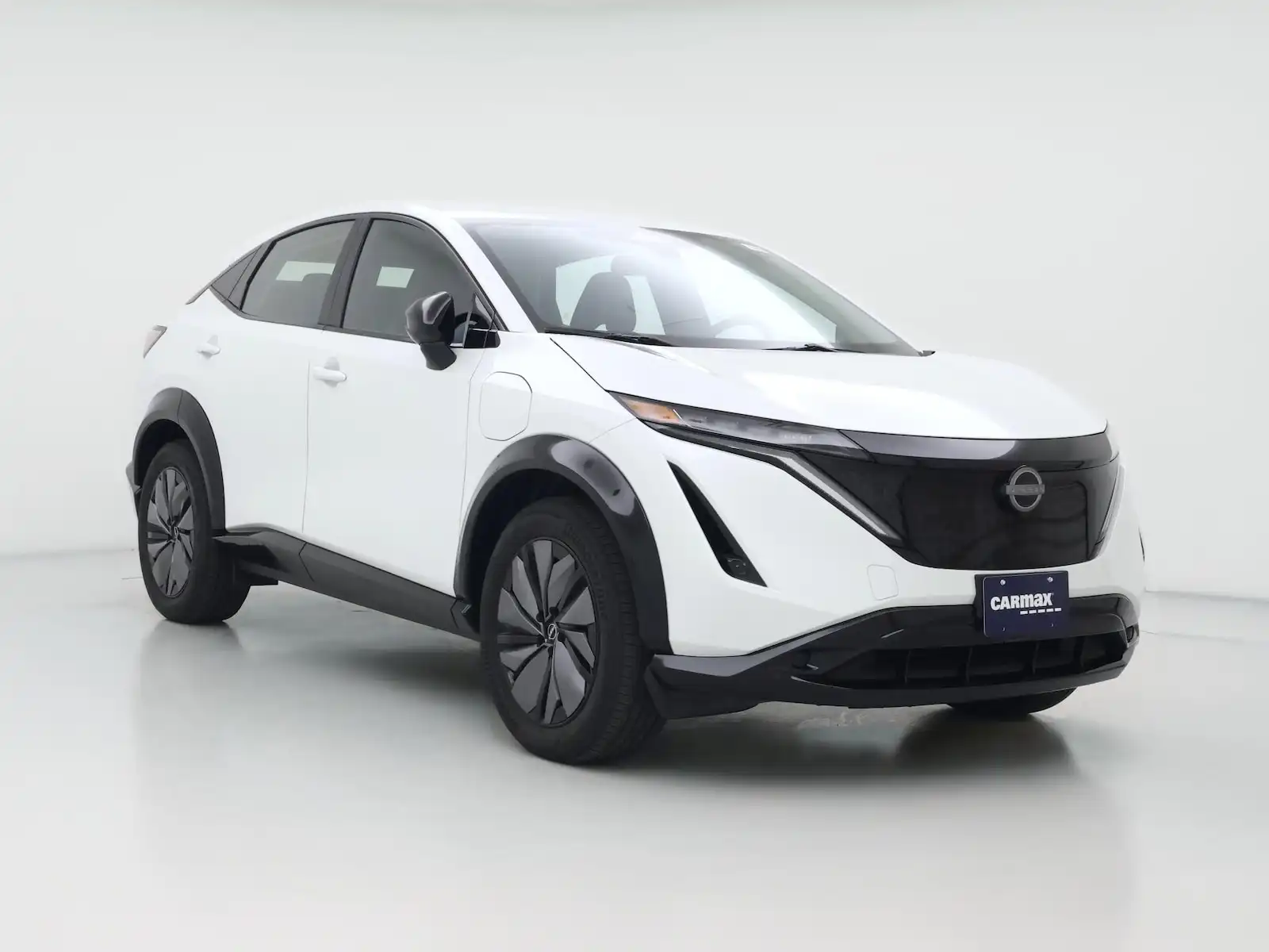 2024 Nissan Ariya Engage AWD's photo