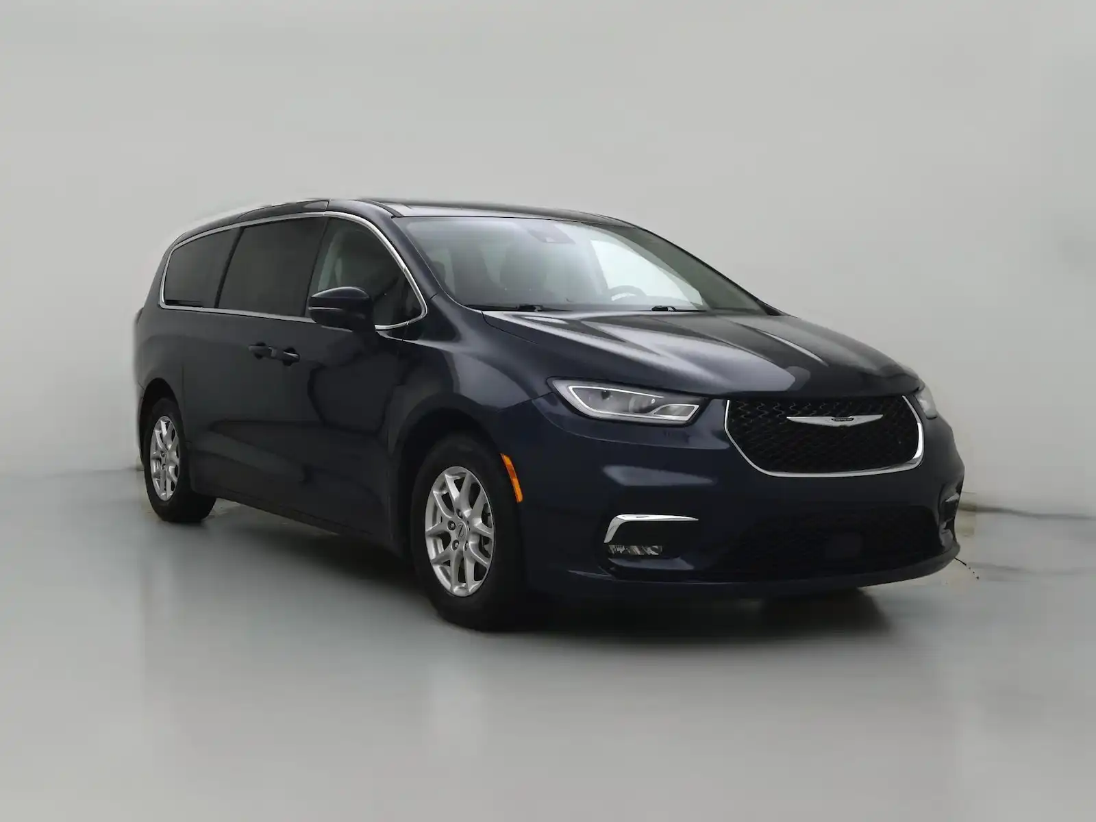 2023 Chrysler Pacifica Touring L's photo