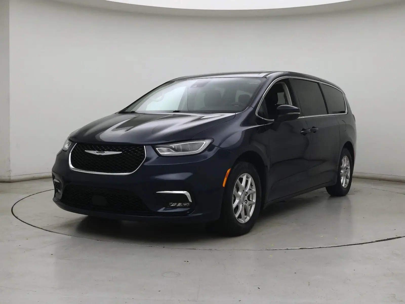 2023 Chrysler Pacifica Touring L photo 5