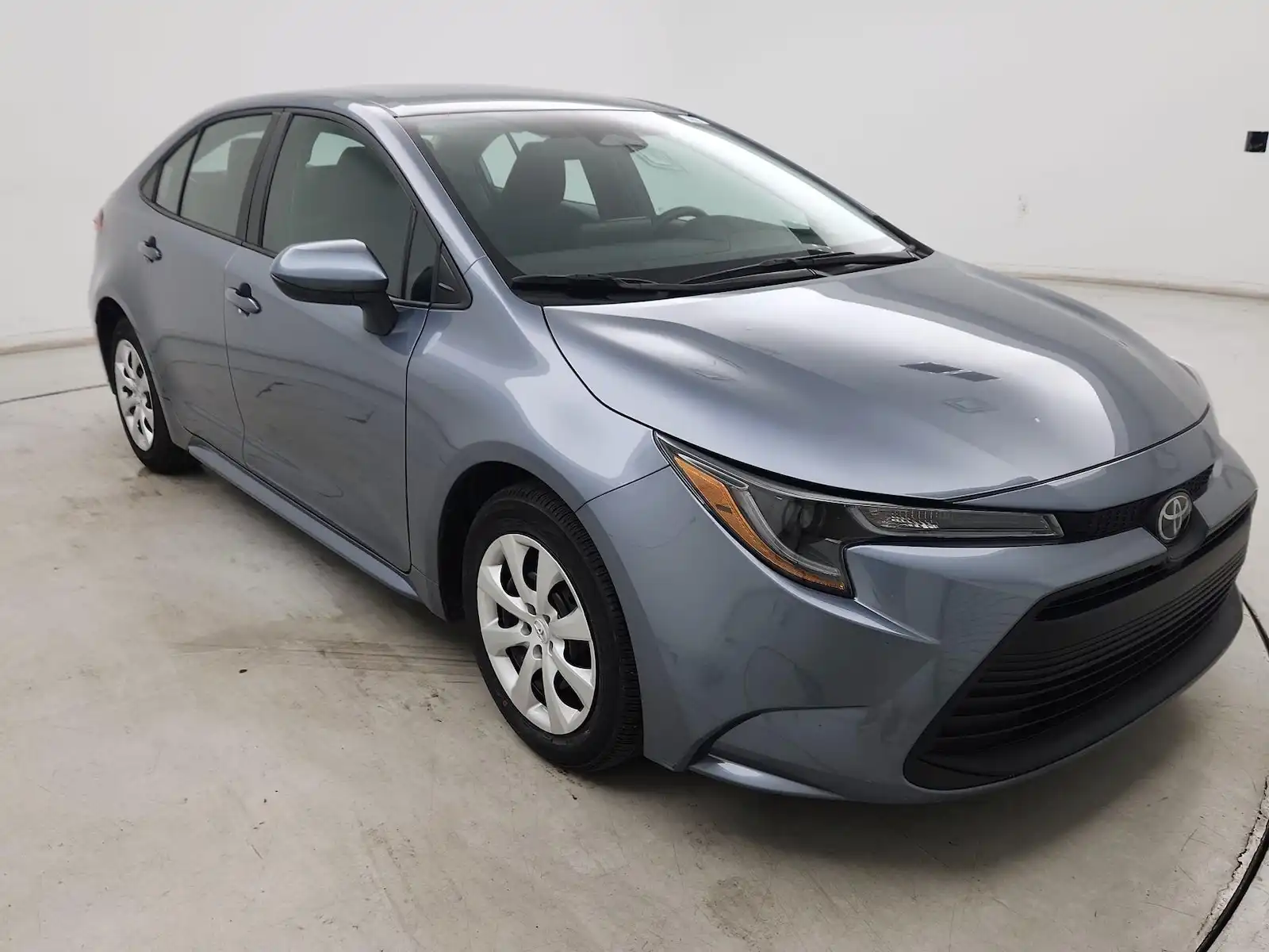 2026 Toyota Corolla LE's photo