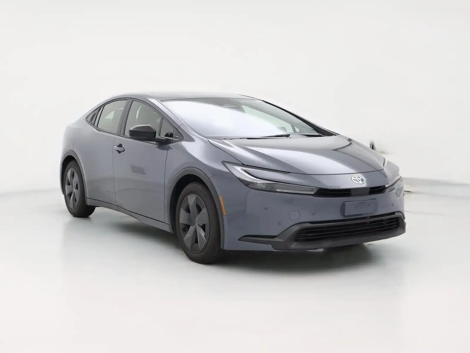 2026 Toyota Prius LE FWD's photo