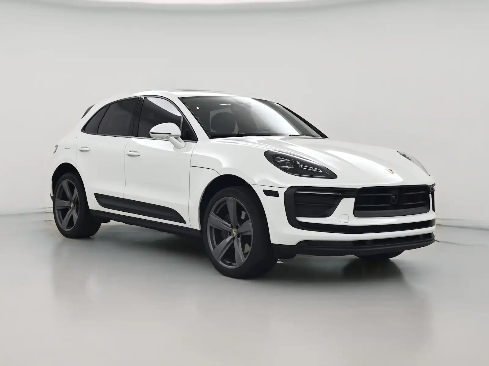 2023 Porsche Macan Base's photo