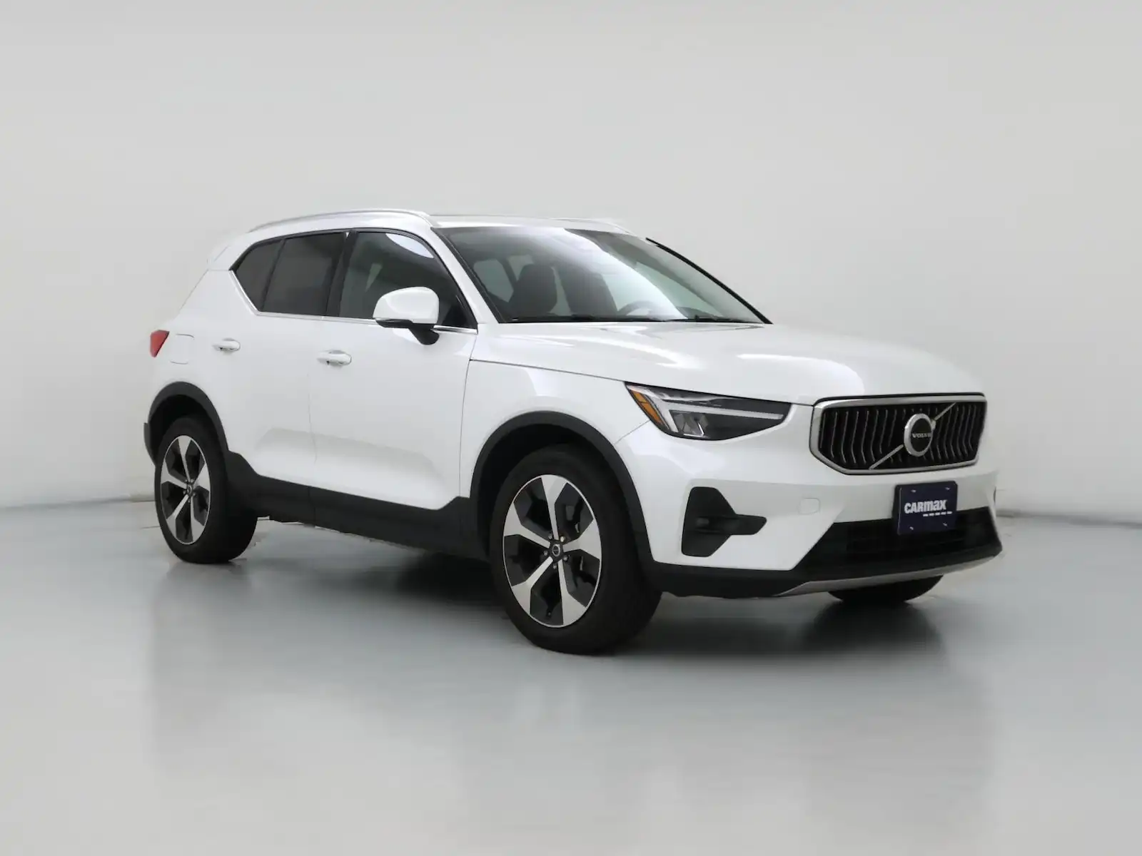 2023 Volvo XC40 B5 Plus Bright AWD's photo