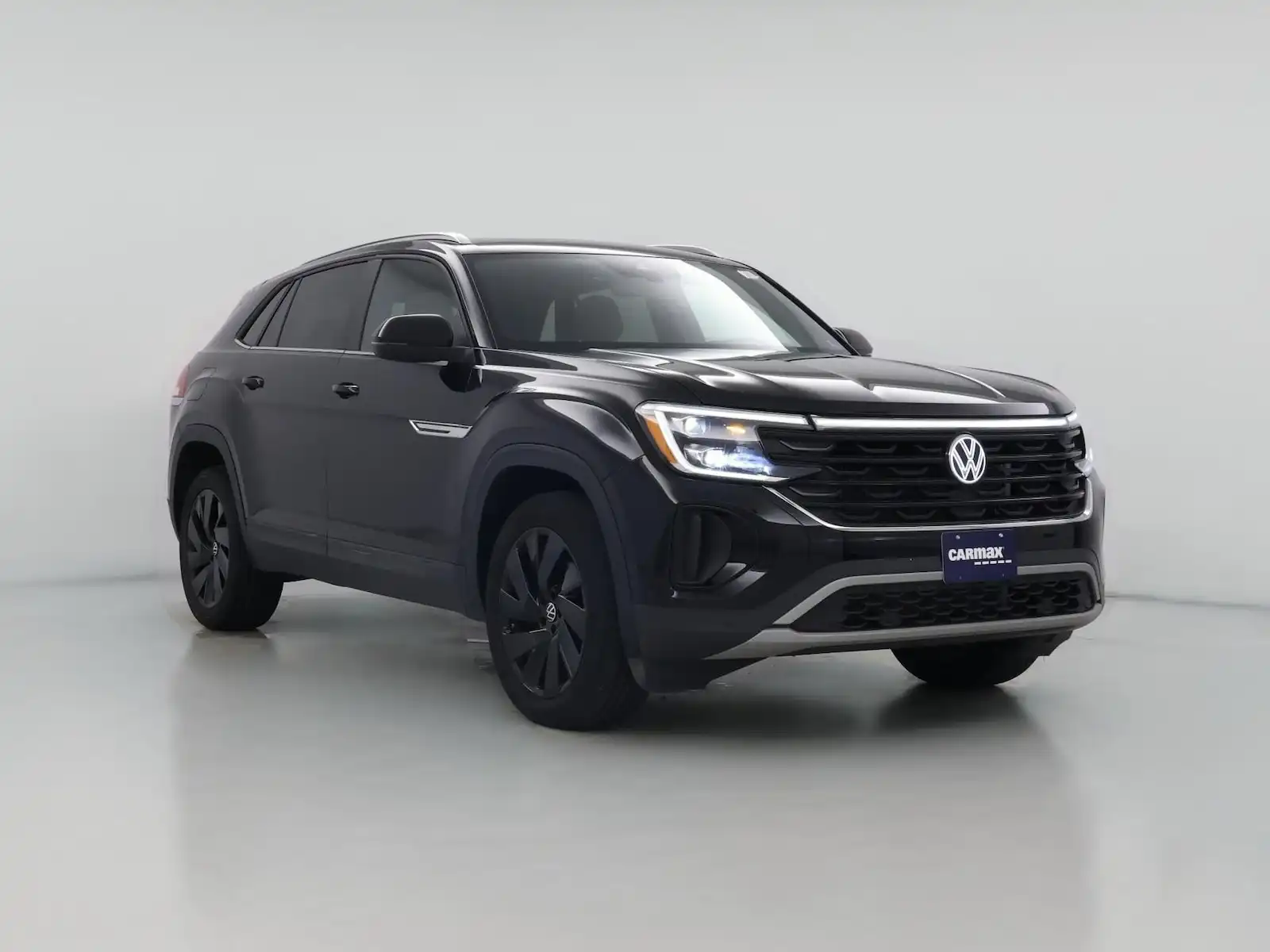 2025 Volkswagen Atlas Cross Sport 2.0T SE with Tech 4Motion's photo
